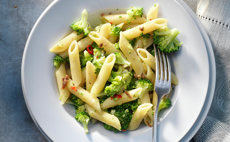 Penne mit Brokkoli und Chili