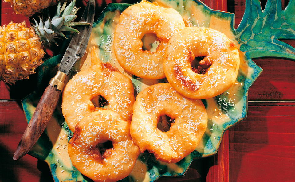 Ananas-Ringe im Kokos-Backteig
