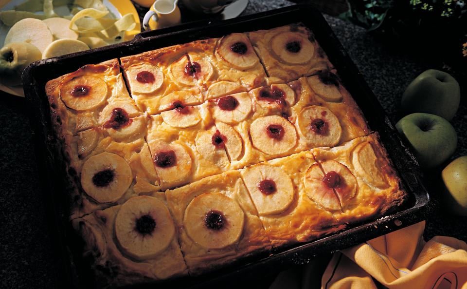 Apfel-Vanillekuchen aus Plunderteig