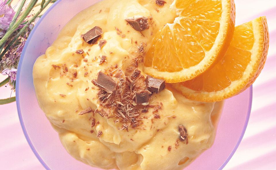 Orangen-Oberscreme mit Bitterschokolade • Rezept • GUSTO.AT
