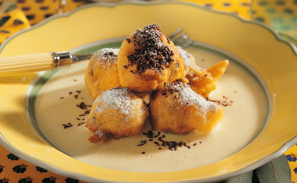 Schlosserbuben mit Vanillesabayon • Rezept • GUSTO.AT