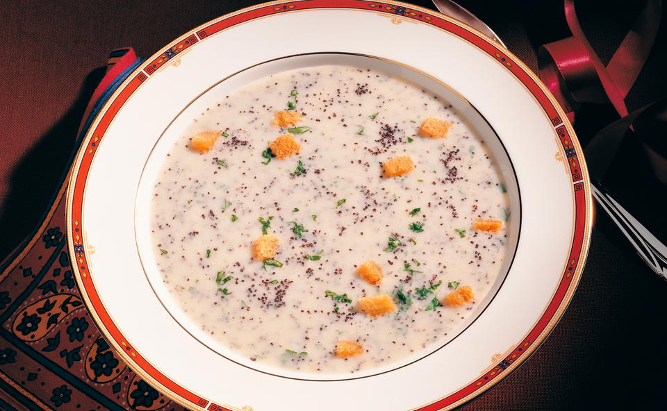 Käsesuppe mit Mohn