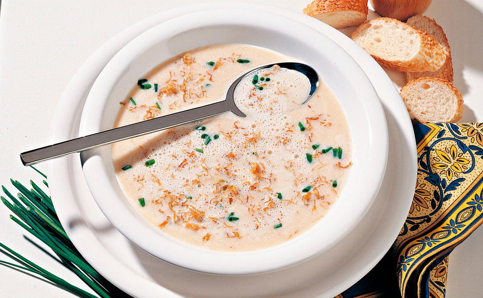 Bohnen-Cremesuppe mit gebackenem Sauerkraut
