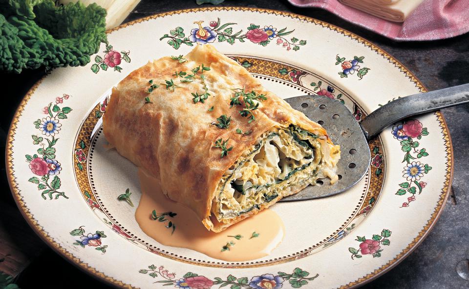 Mangold-Kohl-Strudel