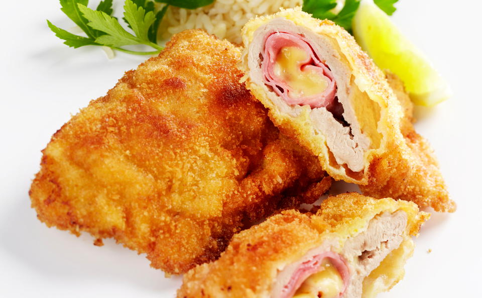 Cordon bleu vom Schwein mit Kräuterreis