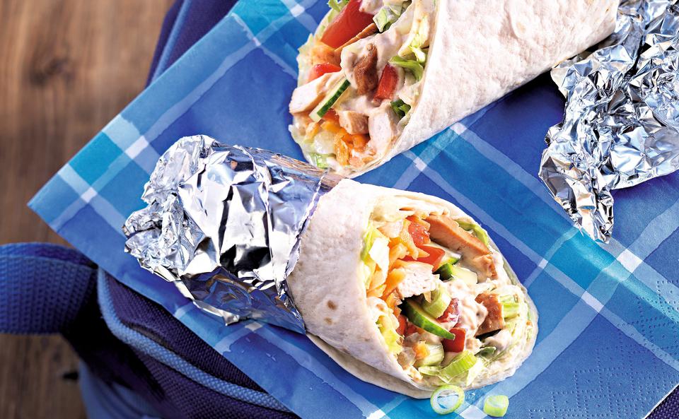 Chicken-Wraps mit Erdnusssauce