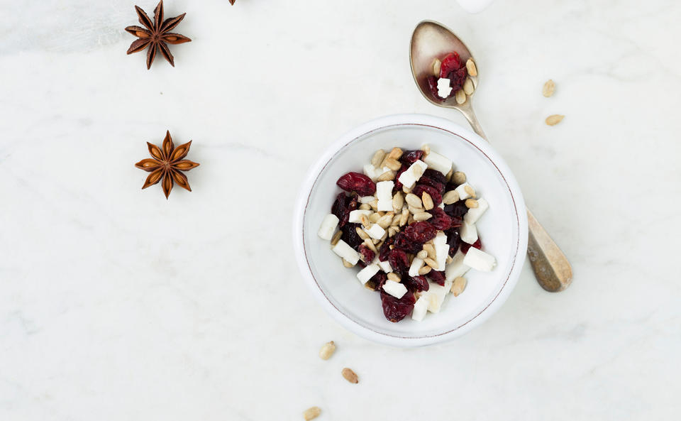 Geschmortes Rotkraut mit Cranberry-Manouri-Salsa