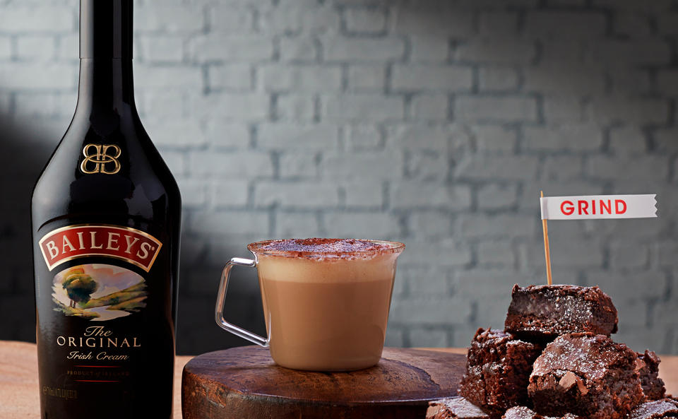 Coffee &amp; Baileys • Rezept • GUSTO.AT