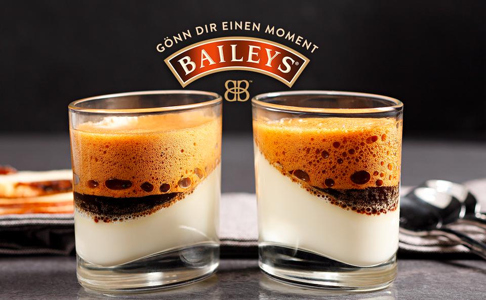 Baileysmousse mit Kaffeeschaum