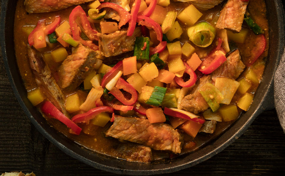 Rotes Curry mit Rindfleisch