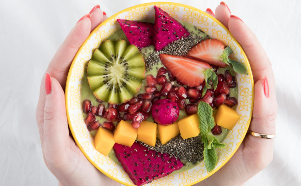 Green-Power-Smoothie-Bowl