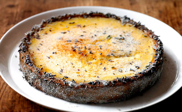 Limoncello-Zitronen-Tarte mit Lavendel • GUSTO.AT