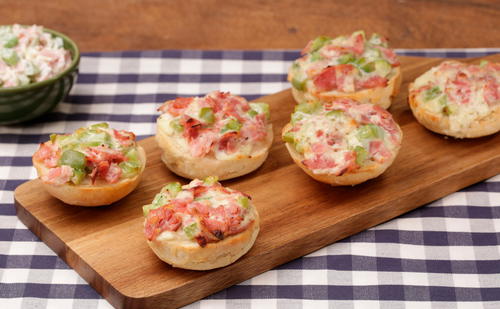 Bild: G + J Videos pizzabroetchen-aufstrich