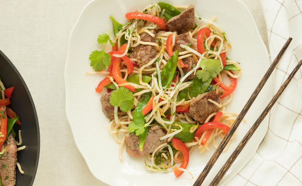 Rindfleisch mit Eiernudeln