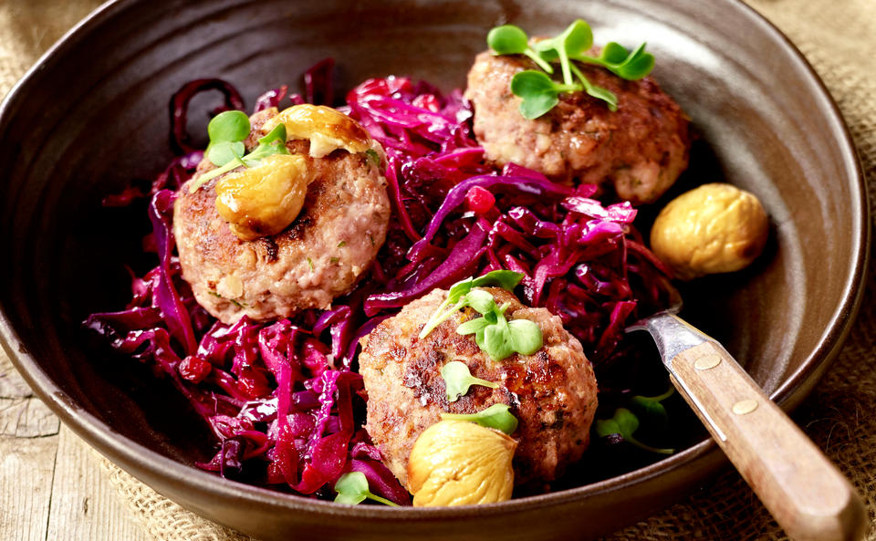 Mini-Maroni-Butterschnitzel mit Vogerlsalatsauce