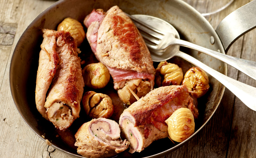 Schweinsröllchen mit Maronifülle • Rezept • GUSTO.AT