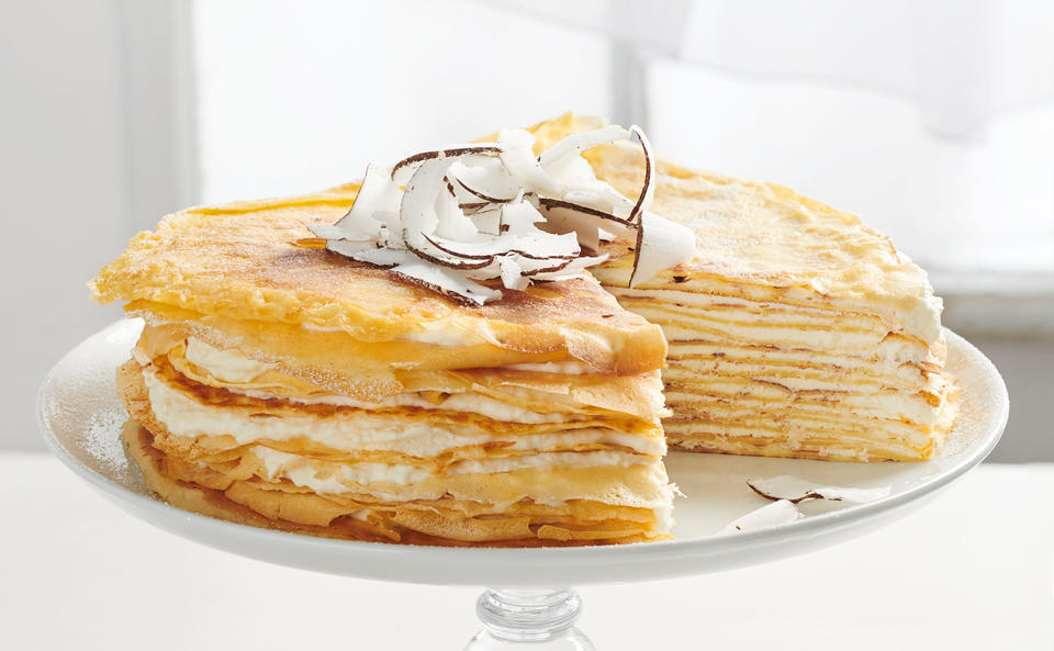 Kokos-Palatschinken-Torte